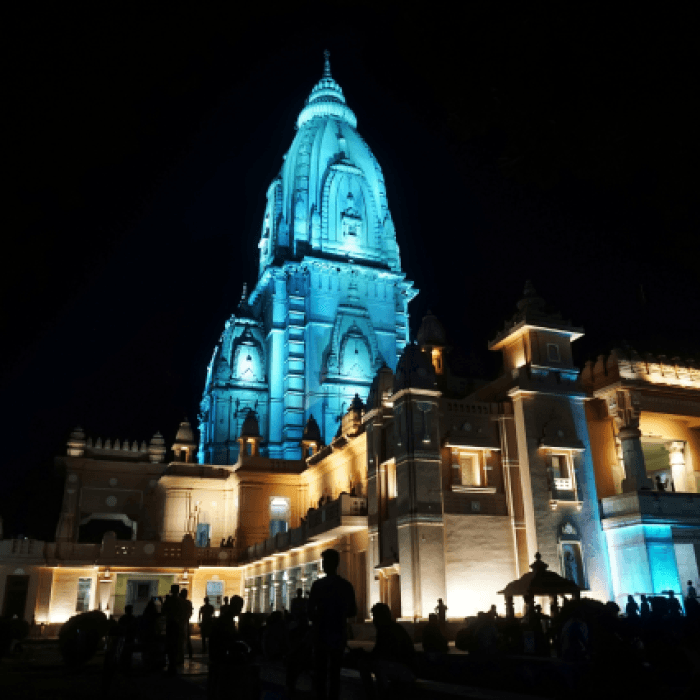 Explore the Spiritual Heart of India – Varanasi
